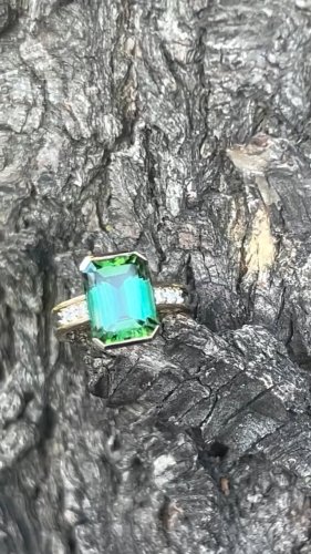 Video post from annelizabethjewelry.