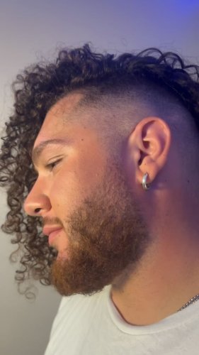 Video post from mixedchickshair.