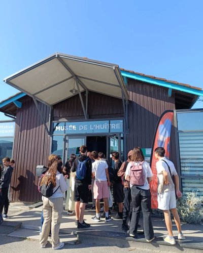 Carousel post from ellacuriazurbaranbhi.