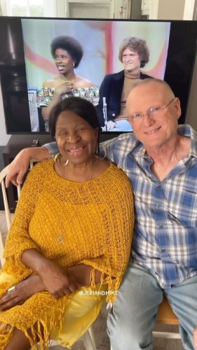 Video post from mixedchickshair.