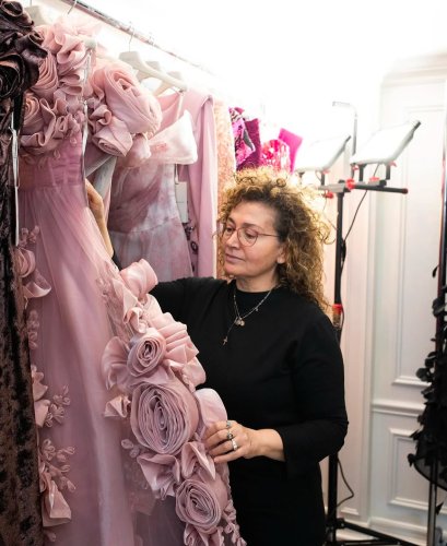 Carousel post from jolibride.