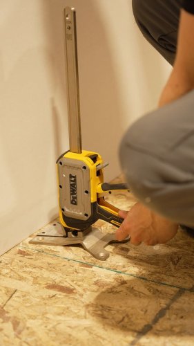 Video post from dewalttough.