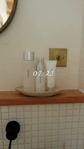 Video post from dermed_official.