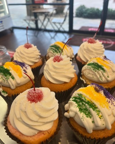 Photo post from smallcakestyler.