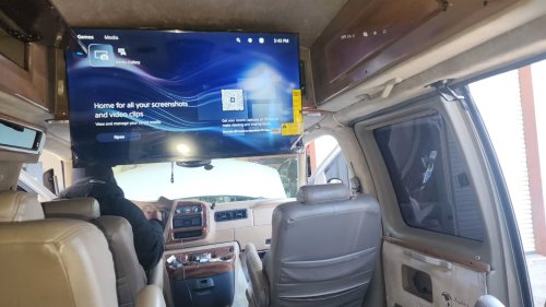 Carousel post from straightdropaudio.