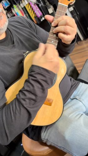 Video post from miyatamusic.