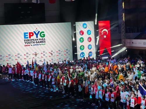 Carousel post from turkiyemasatenisifederasyonu.