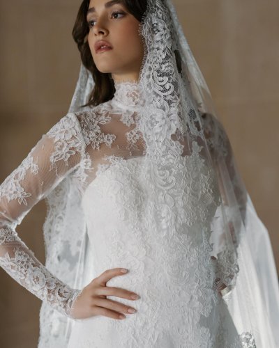 Carousel post from jolibride.