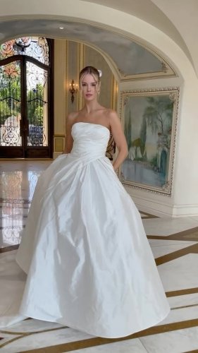 Video post from jolibride.