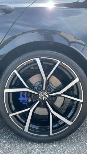 Video post from authentikautodetailing.