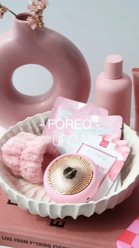 FOREO Sweden | UFO™ 3 | Меньше морщин за 1 неделю