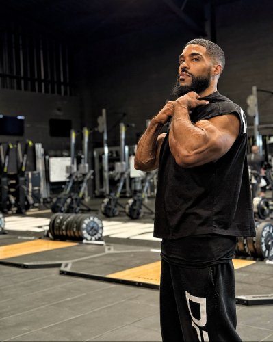 Carousel post from ph_gains.