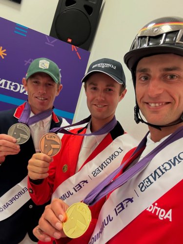 Photo post from fei_global.