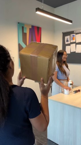 Video post from joyartresin.