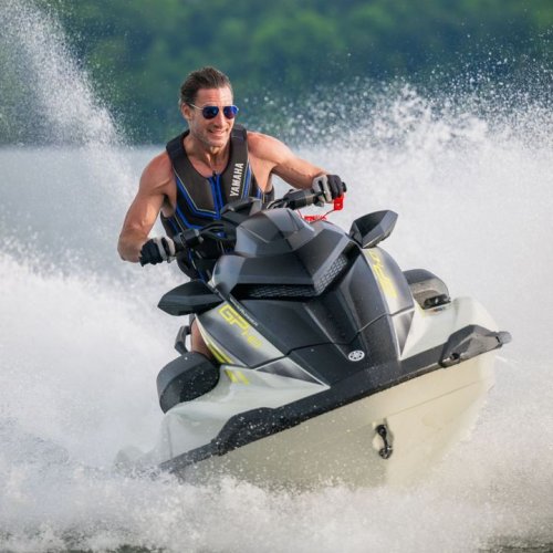 Carousel post from bertsmegamall.