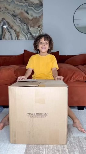 Video post from mixedchickshair.