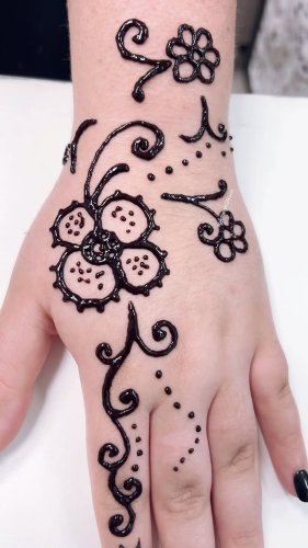 Video post from egyptian_henna_tattoos_florida.