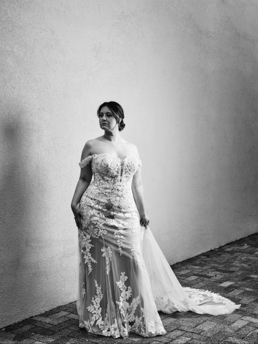 Carousel post from thecurvybridenj.