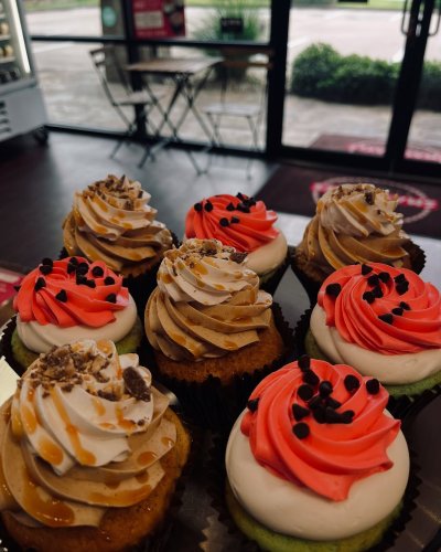 Photo post from smallcakestyler.