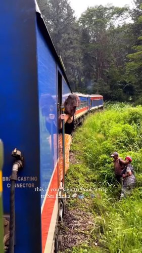 Video post from bluesky.escapes.