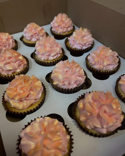 Photo post from smallcakestyler.