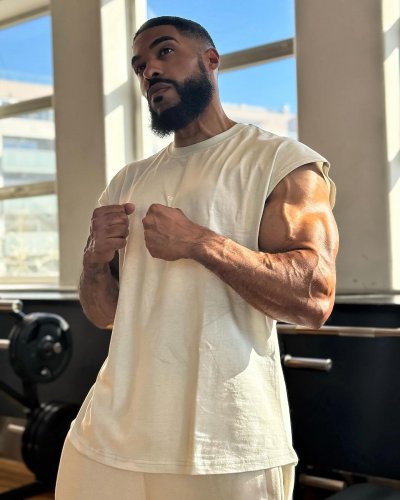 Carousel post from ph_gains.