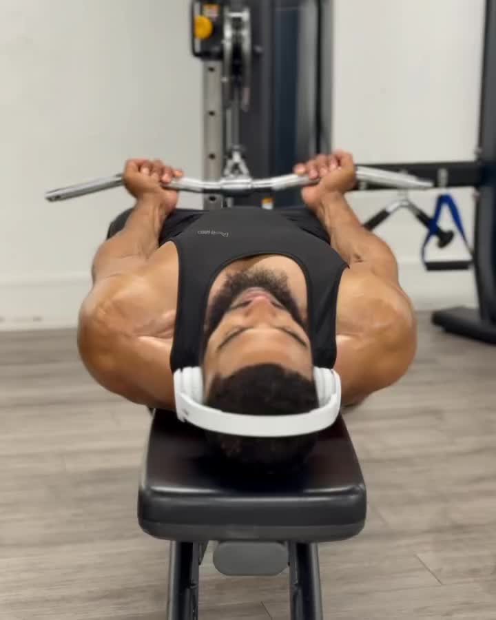 Carousel post from ph_gains.