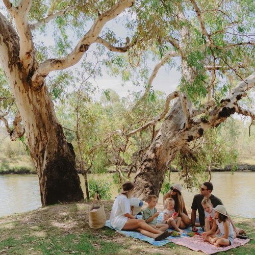 Carousel post from visitalburywodonga.