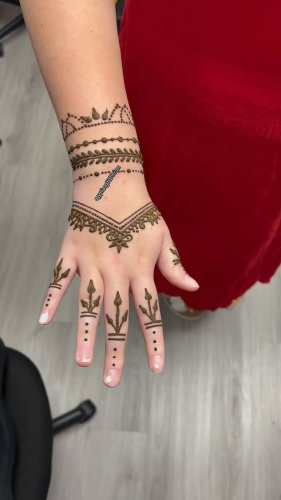 Video post from egyptian_henna_tattoos_florida.