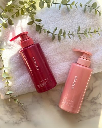 Carousel post from dermed_official.