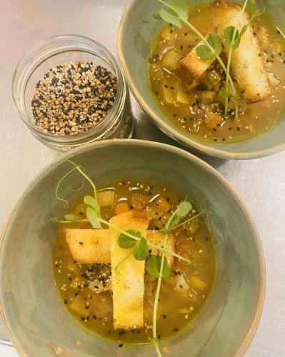 Photo post from miditreizepontarlier.