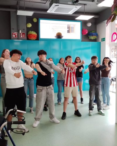 Carousel post from ellacuriazurbaranbhi.