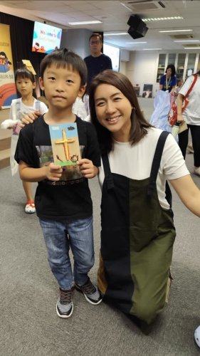 Video post from thetreasureboxsg.