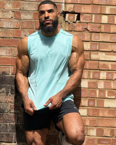 Carousel post from ph_gains.