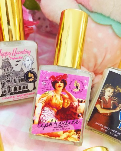 Carousel post from margaritabloom.