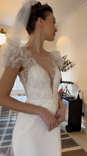 Video post from jolibride.