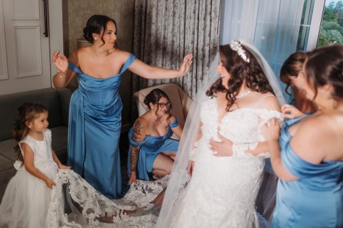 Carousel post from thecurvybridenj.