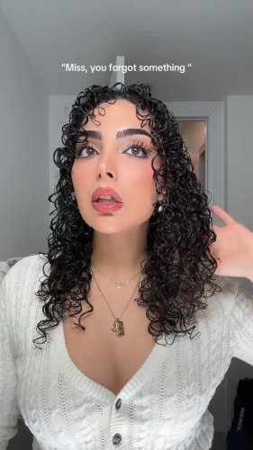 Video post from mixedchickshair.