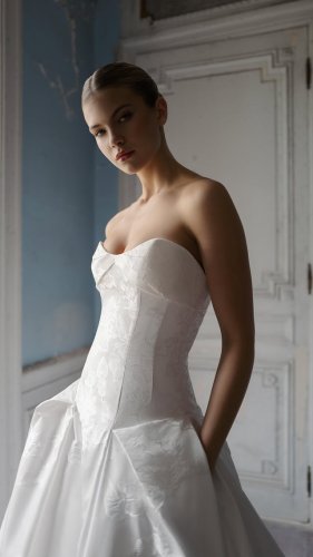 Video post from lelitebridal.