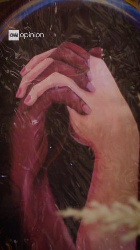 Video post from mixedchickshair.