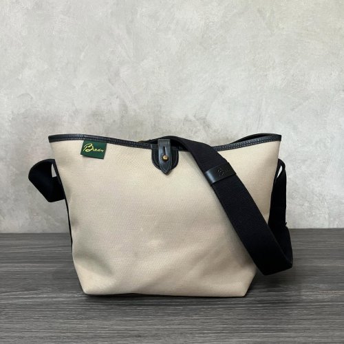 Carousel post from t_n_vintage.