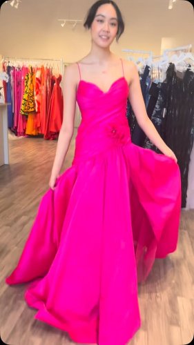 Video post from jolibride.