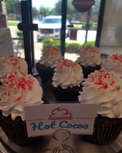 Photo post from smallcakestyler.