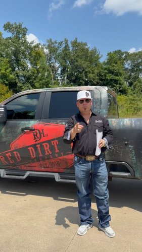 Video post from reddirthatco.