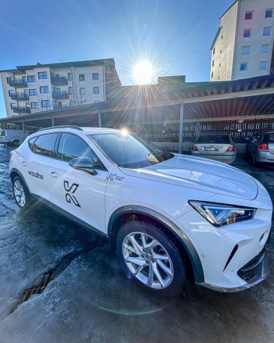 Carousel post from kauppitwins.