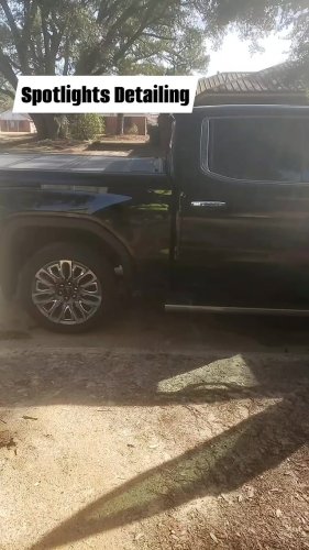 Video post from 229suckafree.