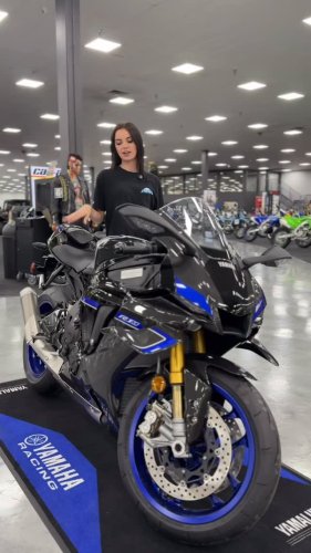 Video post from bertsmegamall.