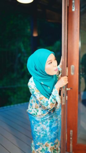 PostPhoto