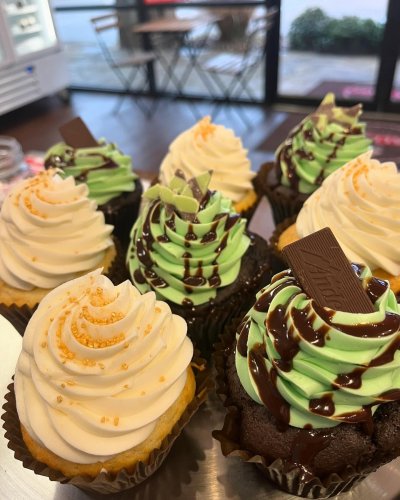 Photo post from smallcakestyler.