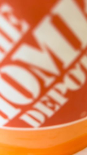 Video post from famous_creations_catering.